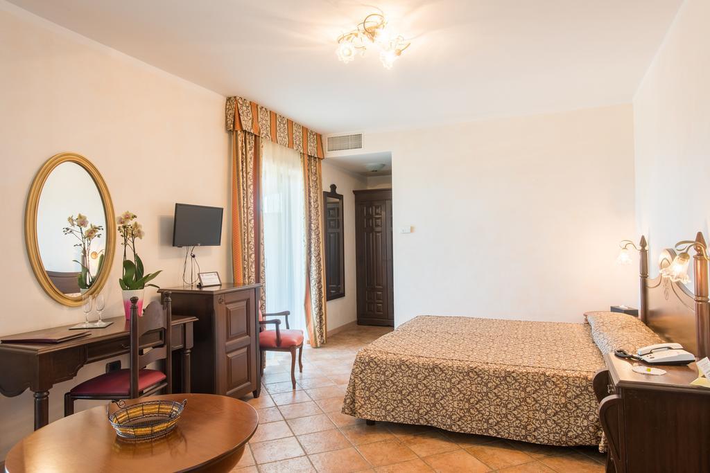 Lido Degli Spagnoli Wellness & Portoscuso