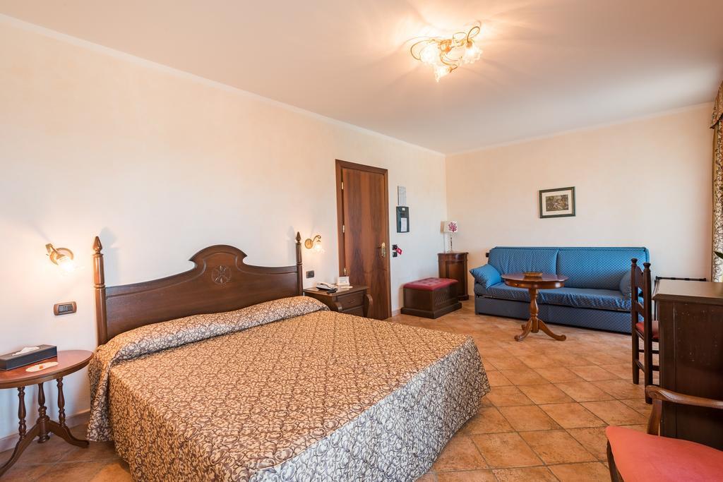 Hotel Lido Degli Spagnoli Wellness & 4*